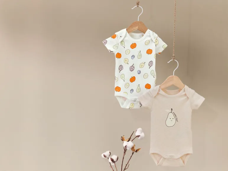 2 baby rompers<lupilu® Hot