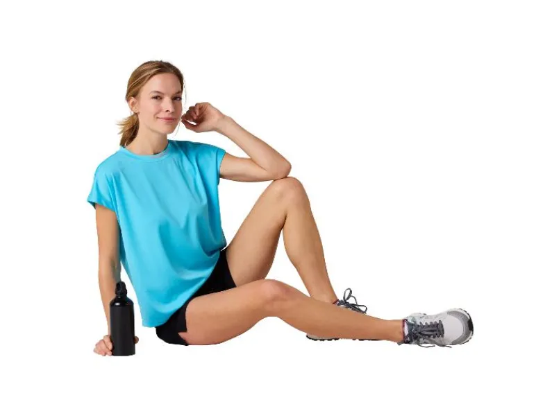 2 dames sportshirts<CRIVIT New