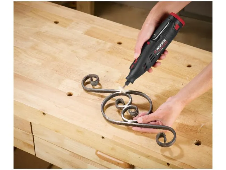 Accu-multitool 12 V met 2 Ah accu en 2,4 A lader<PARKSIDE PERFORMANCE® New