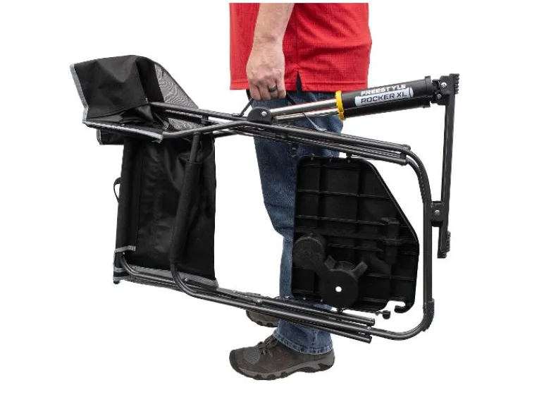 Freestyle Rocker XL™ Campingstoel met schommelfunctie en zijtafel<GCI New