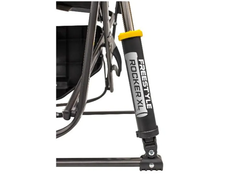 Freestyle Rocker XL™ Campingstoel met schommelfunctie en zijtafel<GCI New