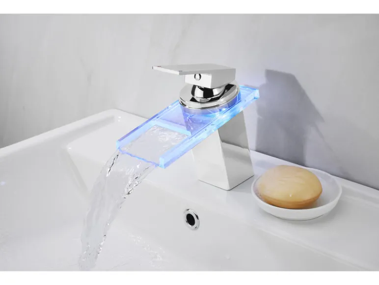 LED-wastafelkraan<LIVARNO home Clearance