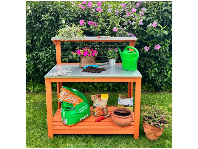 Tuintafel met verzinkte werktafel<HABAU New